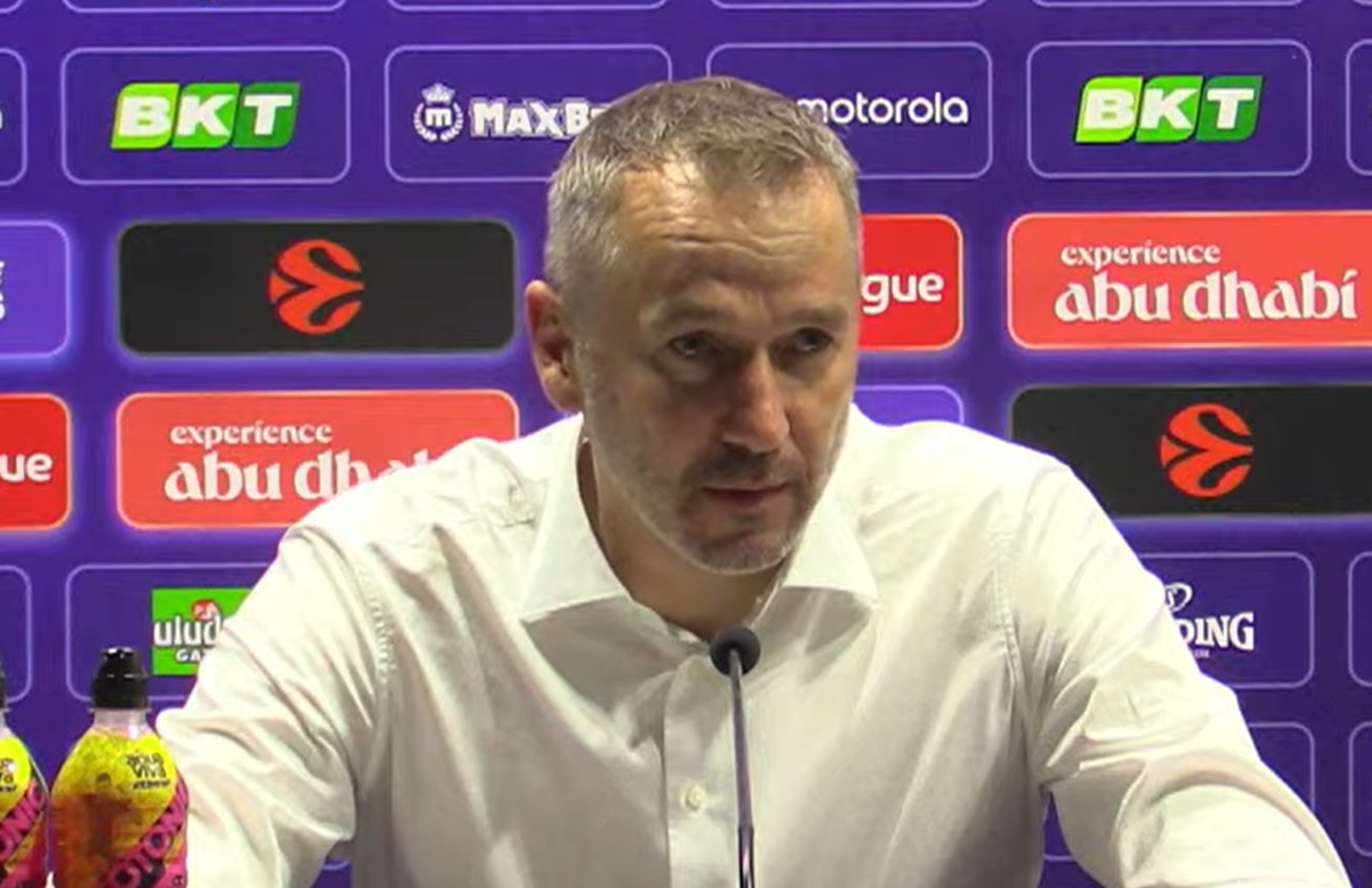 Trener Žalgirisa pomenuo Duška Vujoševića, pa progovorio srpski posle rušenja crno-belih: "Razumeo, razumeo"