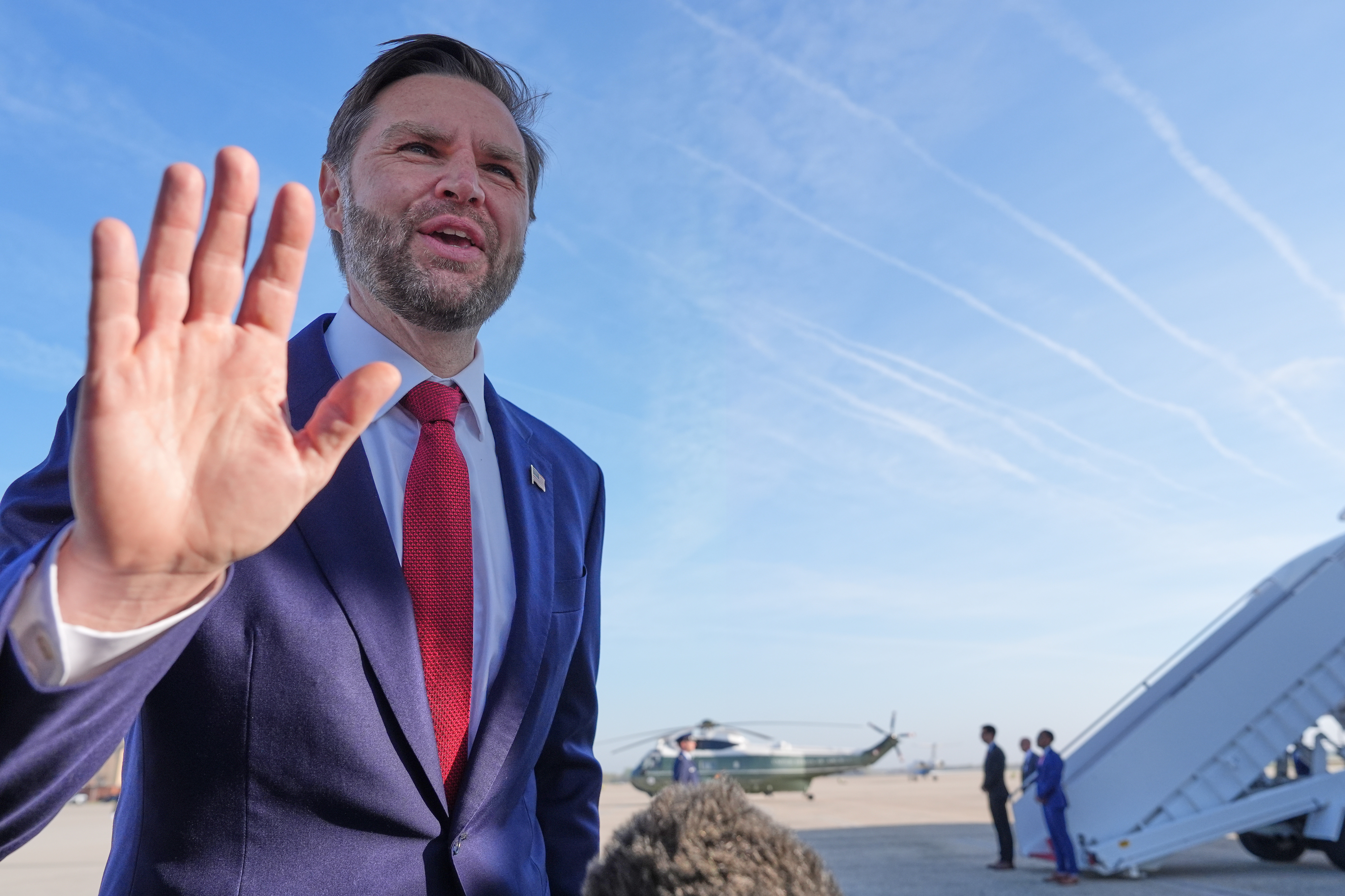 DA LI JE U PRAVU? Džej Di Vens: "Votergejt skandal bi danas trajao 12 sati i ne bi srušio predsednika"