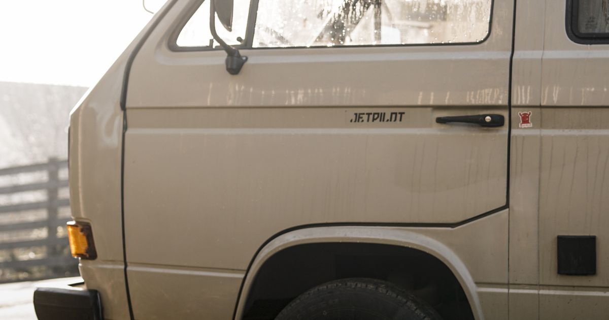 Dečak (9) pronađen nag u kombiju punom smeća, reči oca šokirale policiju: Dete godinu dana proživljavalo pakao