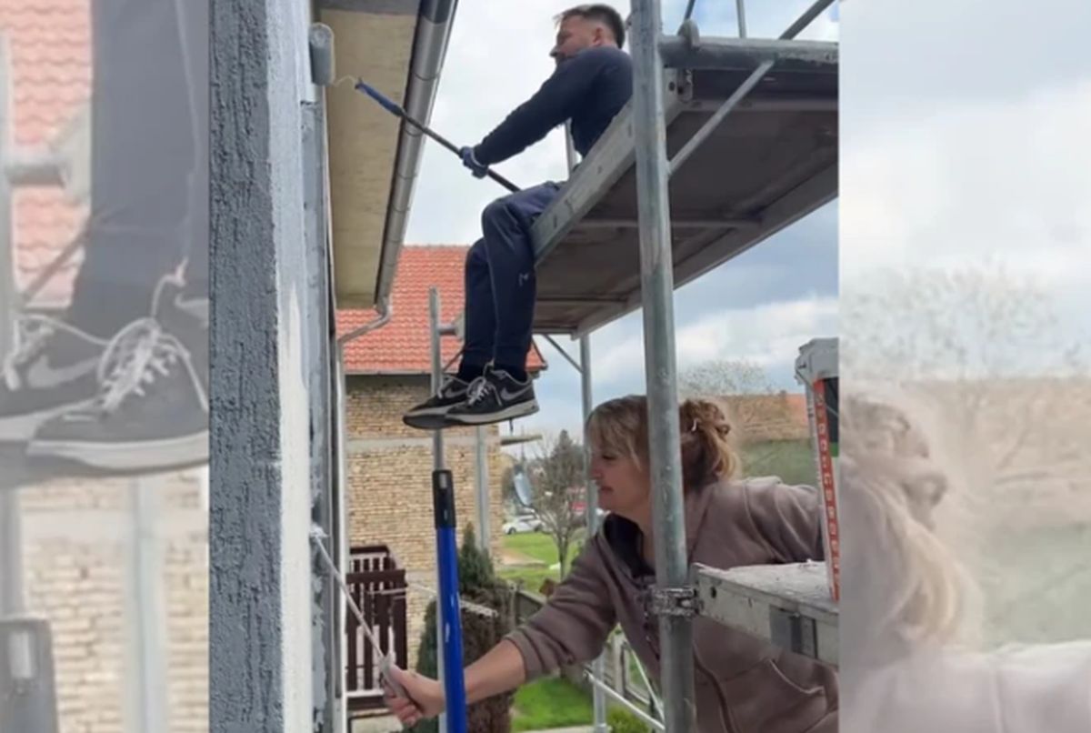Zasukala rukave pa prionula na posao: Teodora snimala majku kako radi sa majstorima - evo zašto je hvale svi