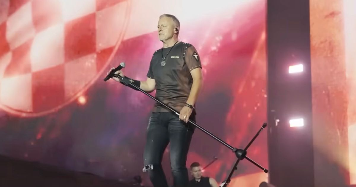 Pevačica vratila titulu zbog Tompsona, ne želi da ih povezuju: 