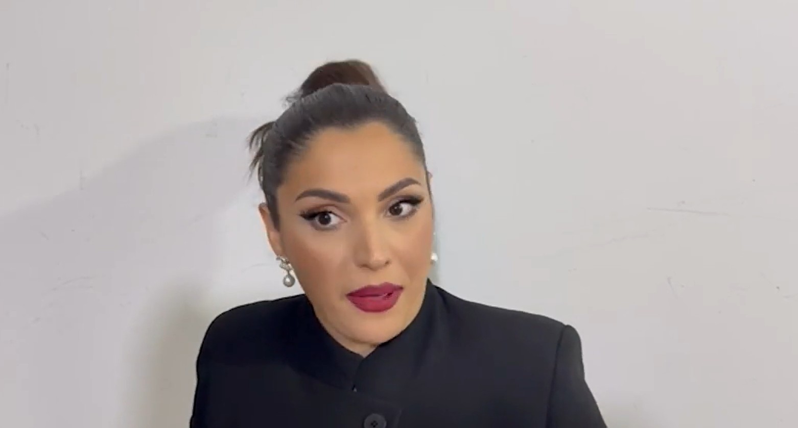 "Molim?! Imao je operaciju, koliko znam više ne pije" Nadica u šoku nakon vesti da je Sloba u "Lazi Lazarević"