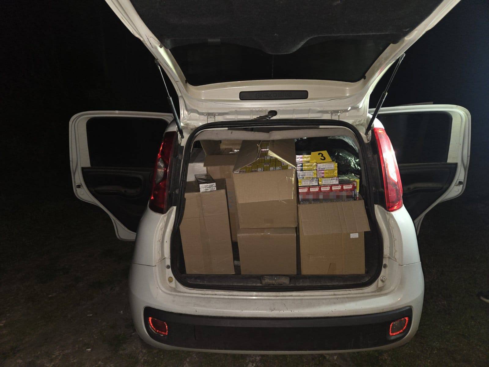 PAO LANAC ŠVERCA U OBRENOVCU: Policija upala u „štek“, zaplenjena roba vredna MILIONE!