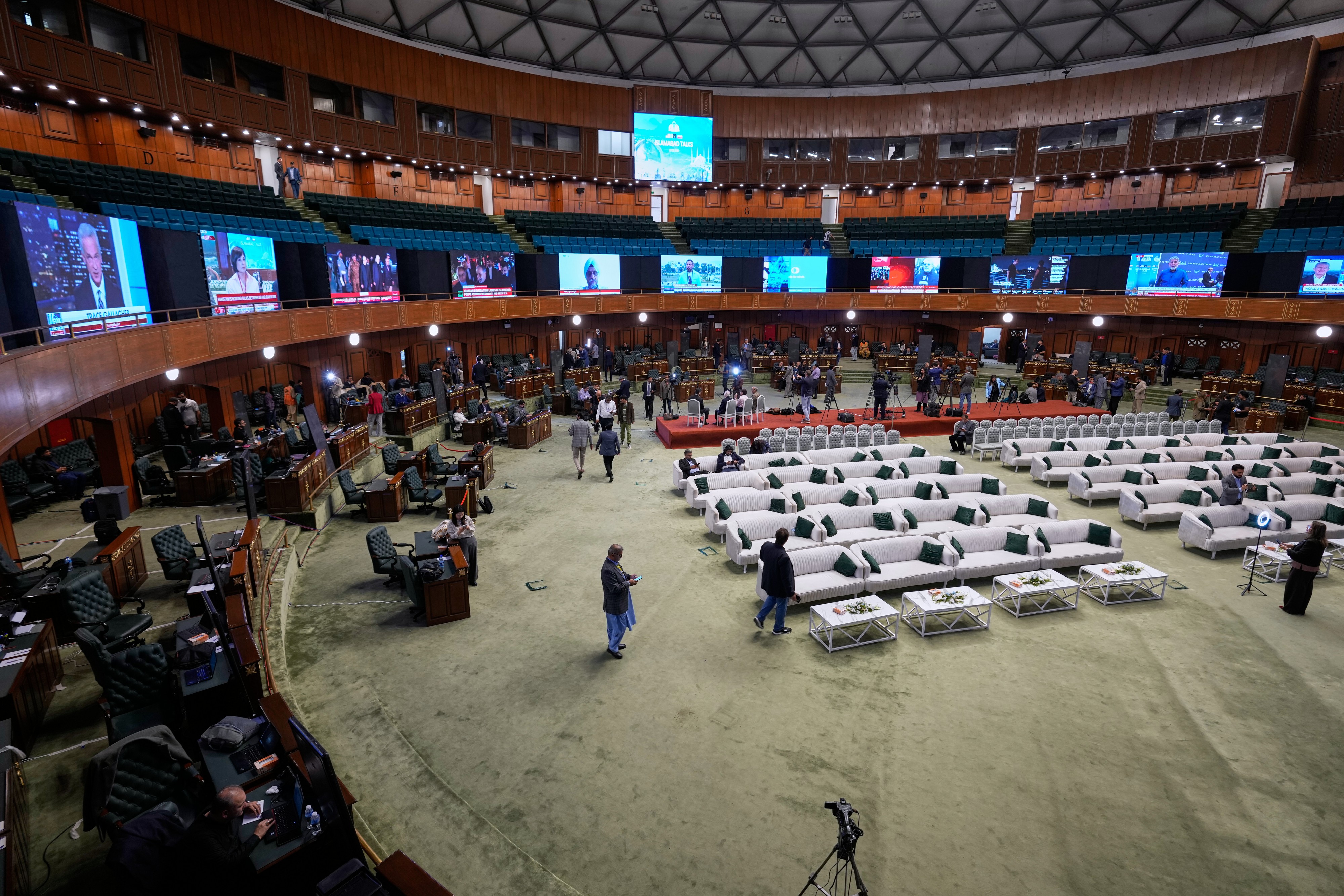 PREGOVORI U ISLAMABADU: Bela kuća demantuje dogovor o odmrzavanju iranske imovine pred ključni susret