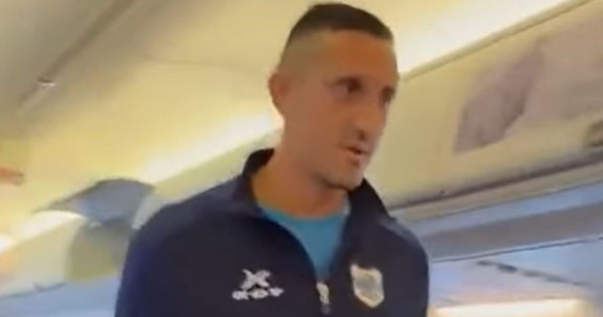 Argentinski fudbaler viknuo “bomba” pred poletanje aviona i izazvao paniku: Odmah ga uhapsili, let otkazan!