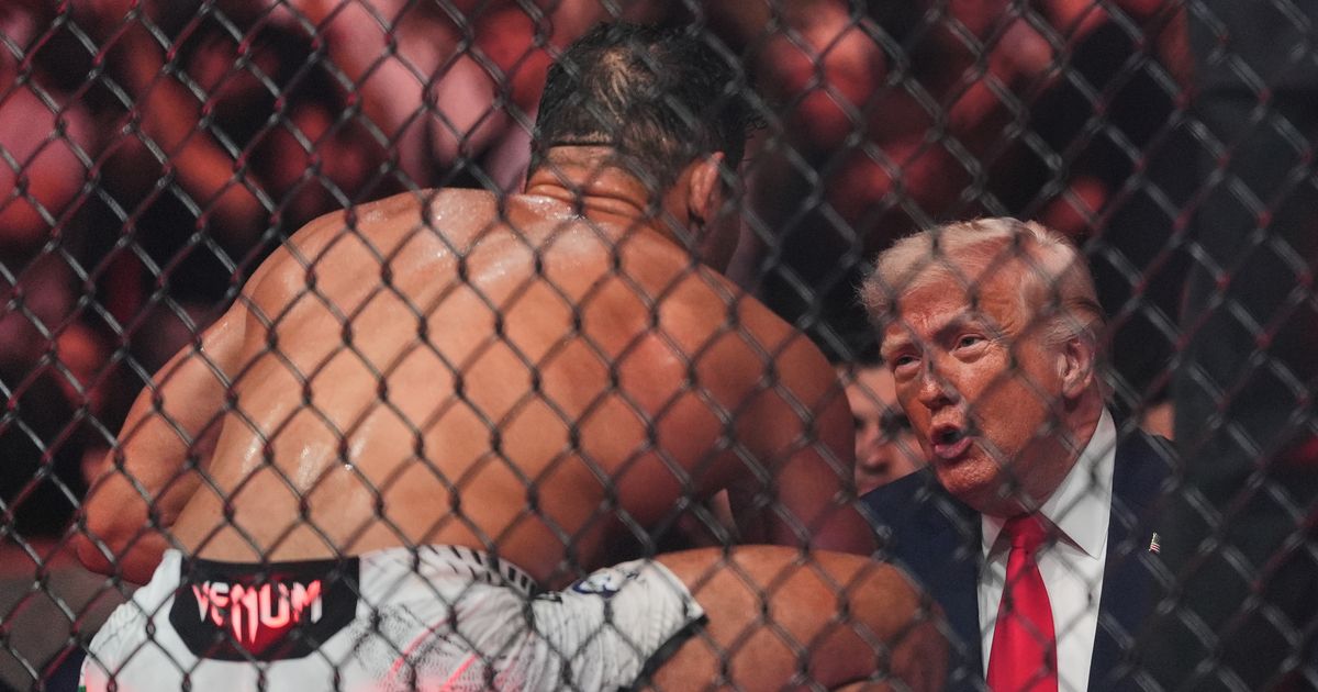 Naneo Rusu prvi poraz u karijeri, pa prišao Donaldu Trampu, američki predsednik se 