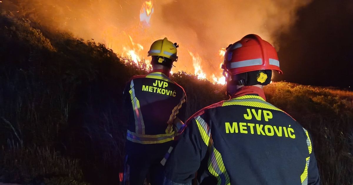 Dramatic scenes from the Neretva Valley: Firefighters are doing their best, but the fire is relentless!