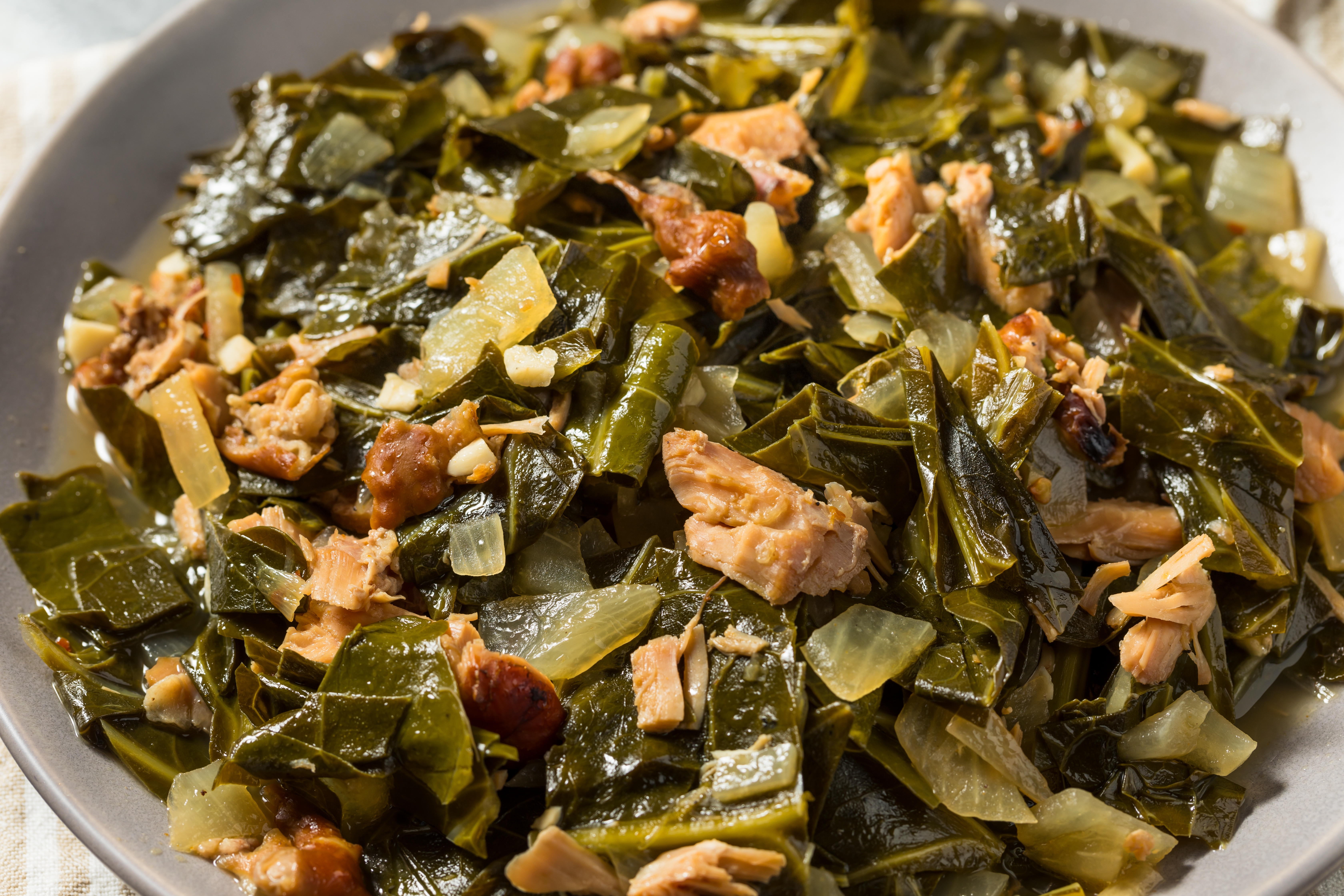 Raštan sa suvim mesom kakav su pravile bake: Saznajte zašto se stalno vraćamo ovom zaboravljenom jelu