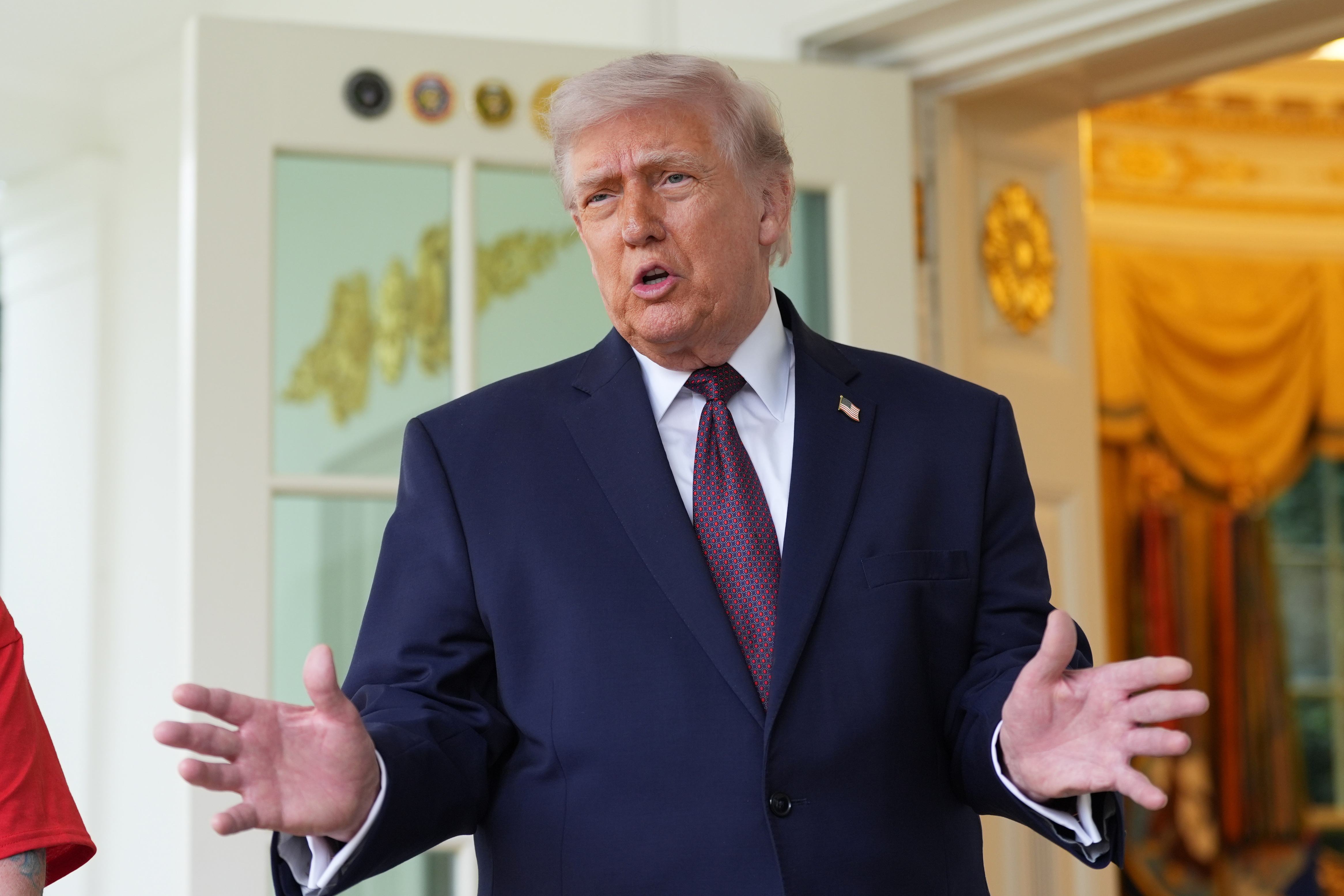 Tramp se oglasio o otmici majke američke TV zvezde: "Ta porodica prolazi kroz pakao"