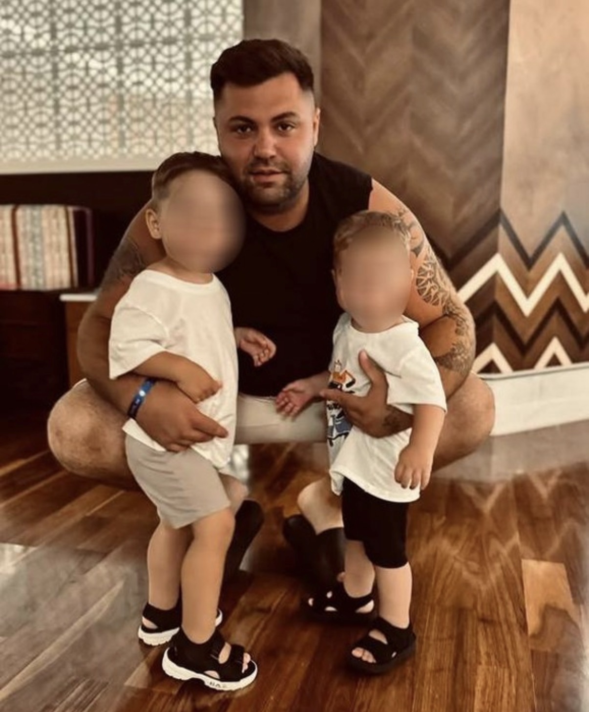 Ovo je Asminov rodjeni brat, neverovatno liče: Mustafa je posebno ponosan na njega, Sudo je oženjen