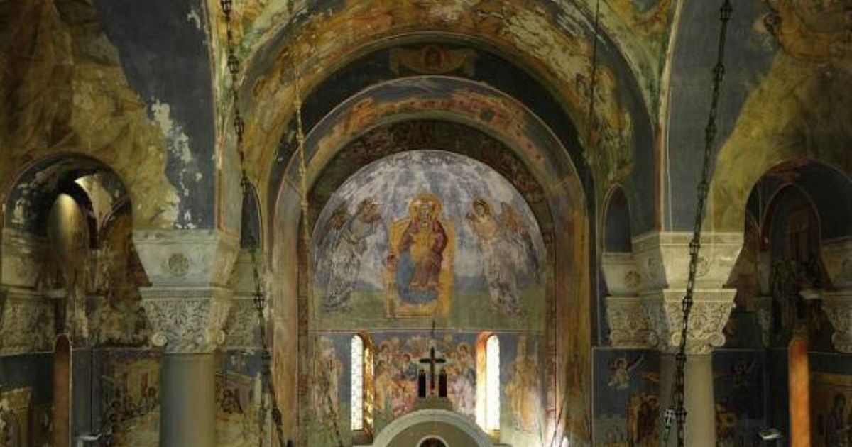U Beogradu se nalazi jedinstvena crkva na svetu sa skandaloznim freskama: 