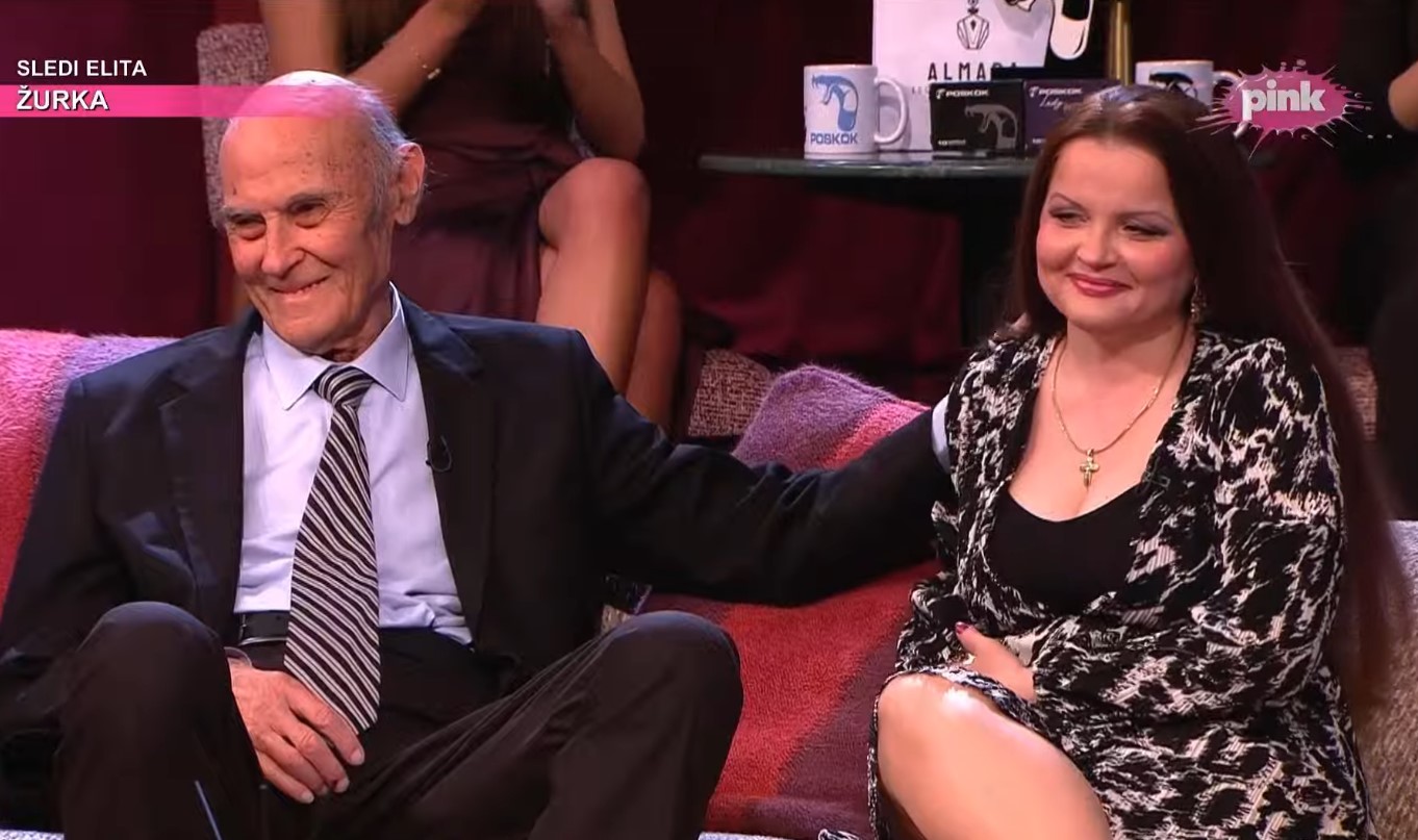 Pevač oženio 41 godinu mlađu pevačicu, prvi put zajedno u javnosti: "Ko će mi reći kako da živim u 88 godina?"