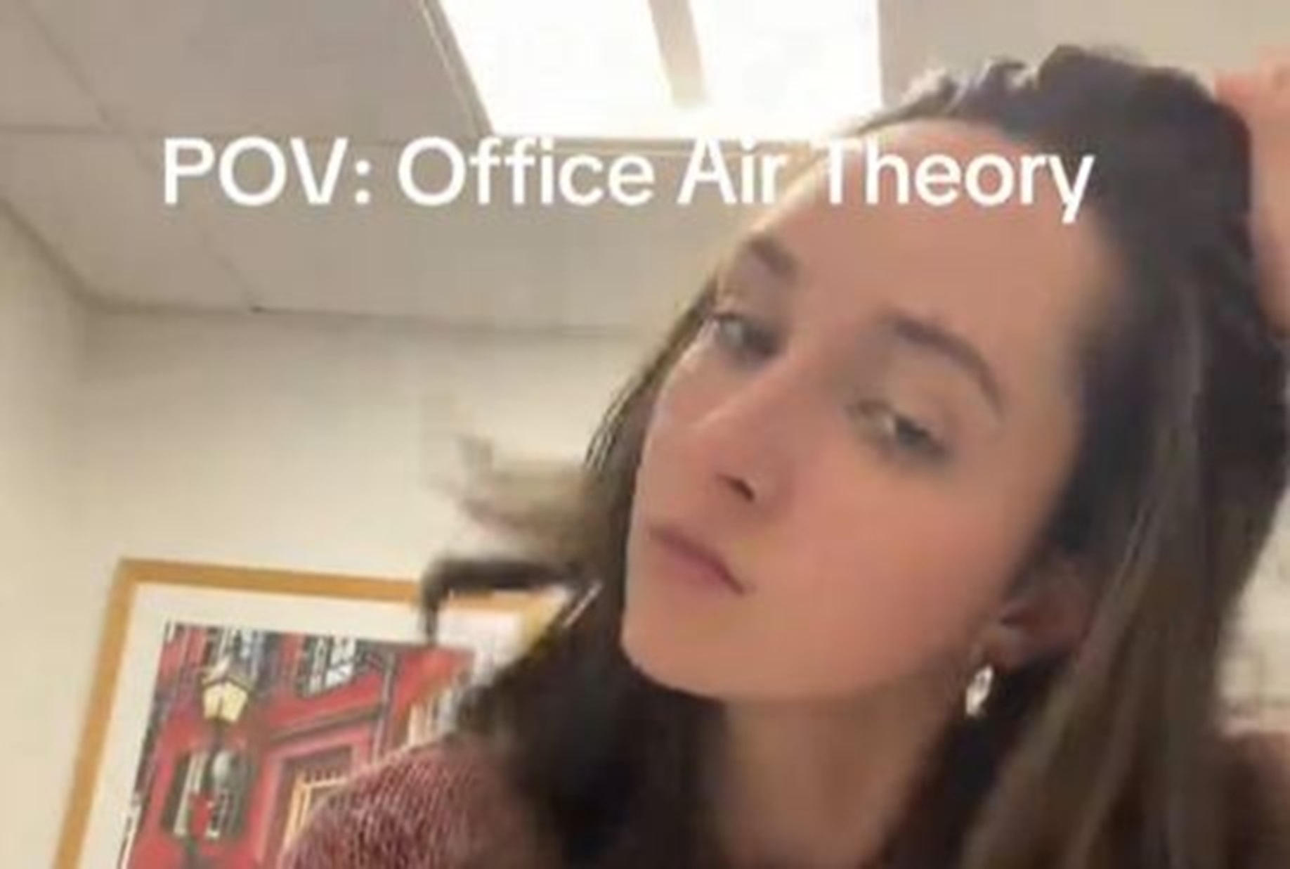 "Posao me poružnuje - kosa mi je masna, koža suva, to nisam ja": Korporativna devojka šokirala svojom objavom!