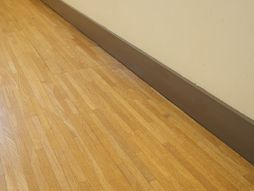 lajsna, zid, lajsna u boji