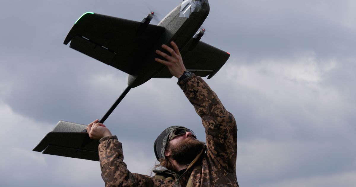 Kako preživiti kada vas juri dron ubica? Novinari u simulaciji 