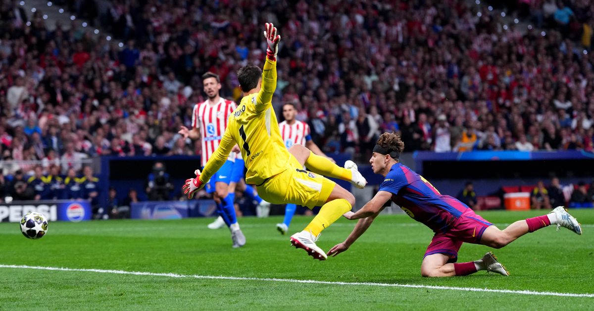 DISTURBING! The creepiest foul in the Champions League this season, Fermin got a boot to the head, blood spilled on the field