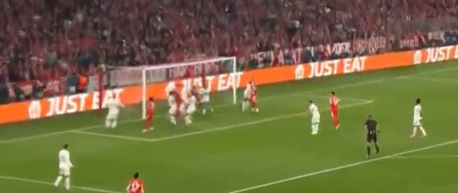 Srbin šokirao Real Madrid u Ligi šampiona: Postigao gol posle neverovatne greške golmana, svi gledali u čudu!