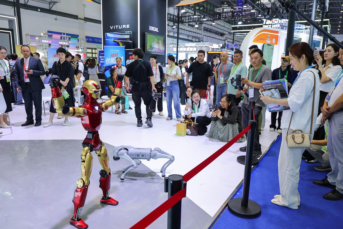 Kineski humanoidni robot uskoro dostupan za onlajn kupovinu: Ovo je cena sa uračunatim dažbinama