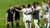 Haos u Ligi šampiona: Fudbaleri Real Madrida napali sudiju iz Slovenije, Turčin dobio i crveni karton!