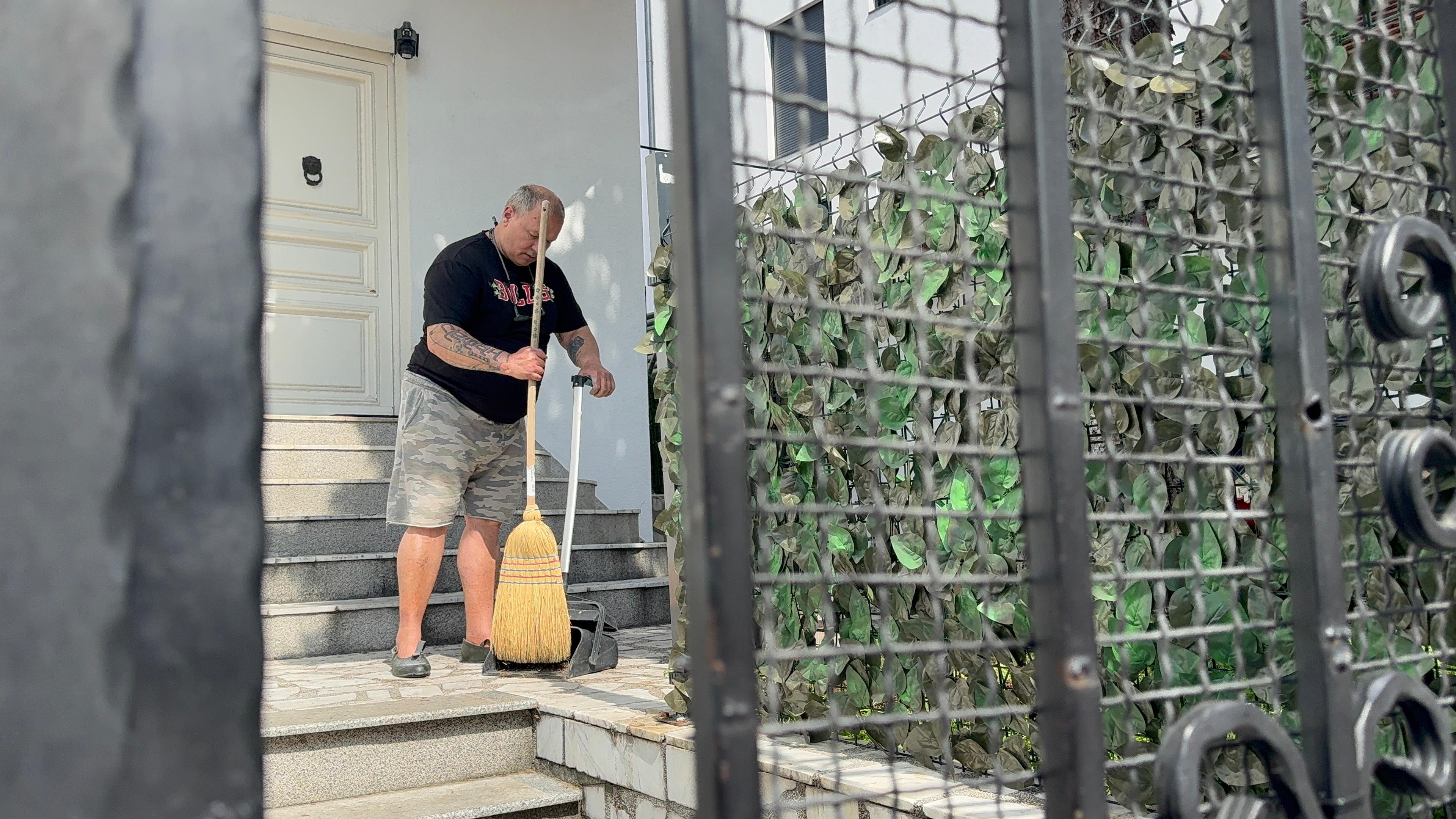 Evo koga smo zatekli u vili Karića! Osman otkrio gde je Stefan nakon što je osuđen: "Tamo pokreće biznis"