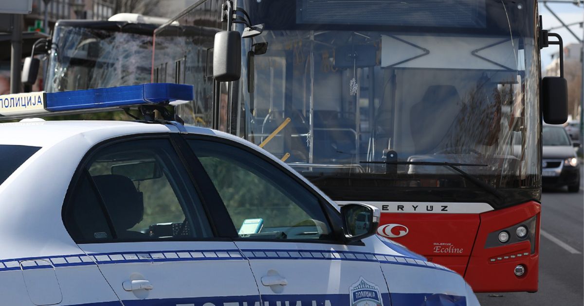 Izbo vozača “18” ispred suvozača, a potom pokušao da ga UBIJE AUTOMOBILOM! Detalji horora na Voždovcu – Vesti