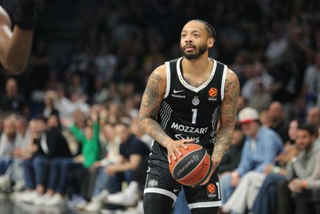 KK Partizan - KK Baskonija