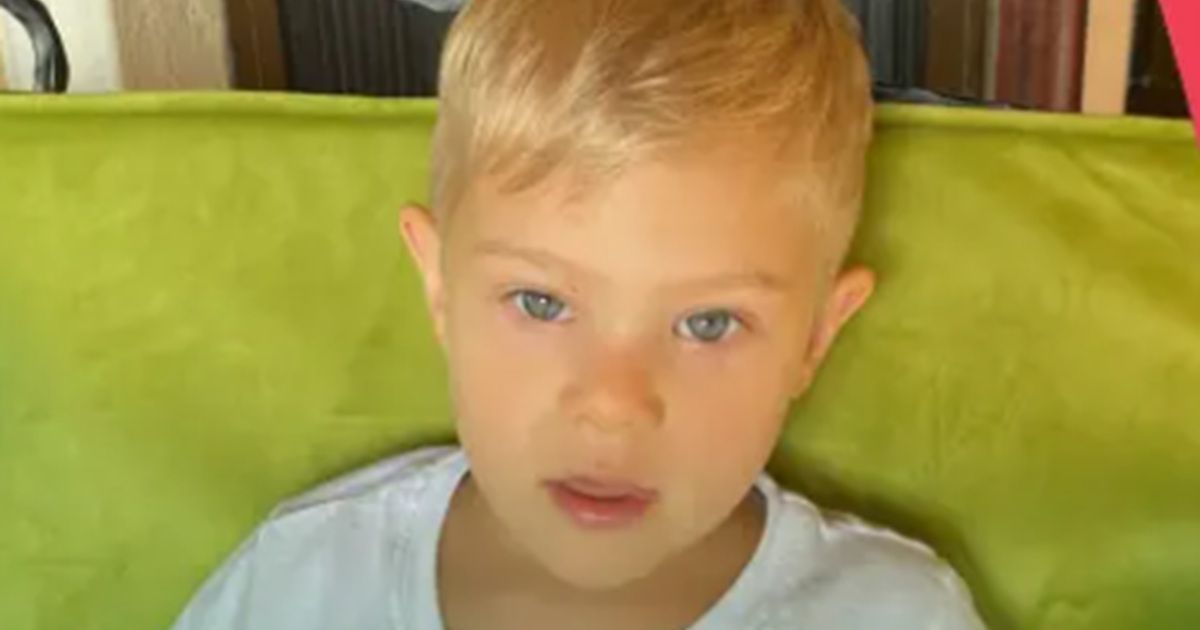 Preslatki plavi dečak ima Daunov sindrom i brojne sekundarne dijagnoze: Maksim mora na neurološka ispitivanja