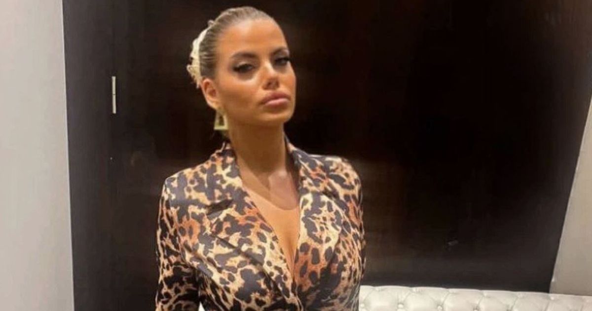 Sestra lepe Mirte kipti od besa: 