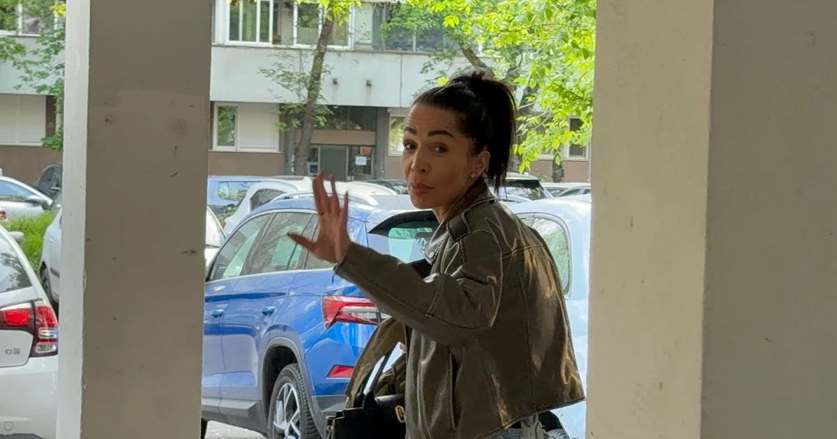 Mariju Bulat odveli u policijsku stanicu: Drama u stanu pevača rano jutros, reagovala i Hitna pomoć