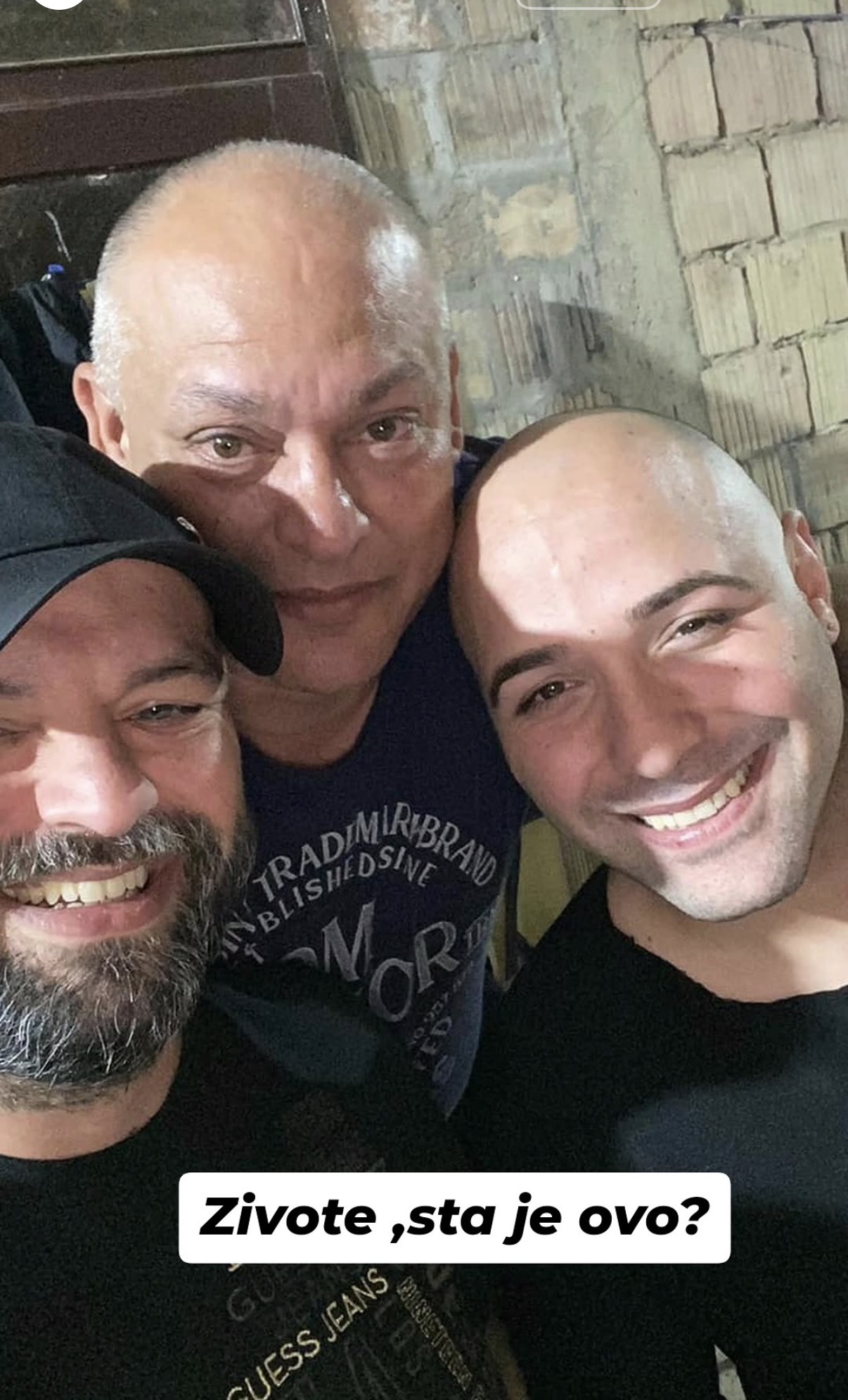 Saša i brat Darka Lazića zajedno kumovali: Slomljena kuma se oprostila potresnim snimkom: "Živote, šta je ovo"