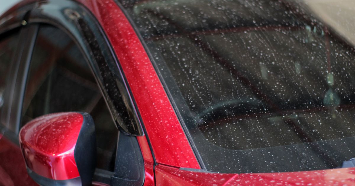 Godinama vozite auto, a nemate pojma čemu ovo služi: Ništa na šoferšajbni nije tu bez razloga