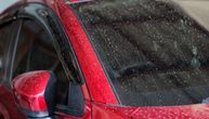 Godinama vozite auto, a nemate pojma čemu ovo služi: Ništa na šoferšajbni nije tu bez razloga