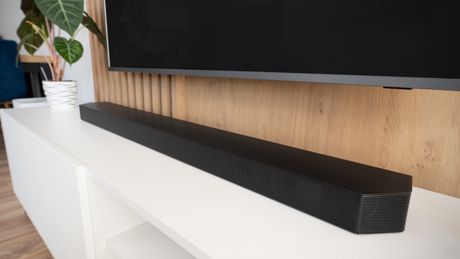 Televizor, soundbar