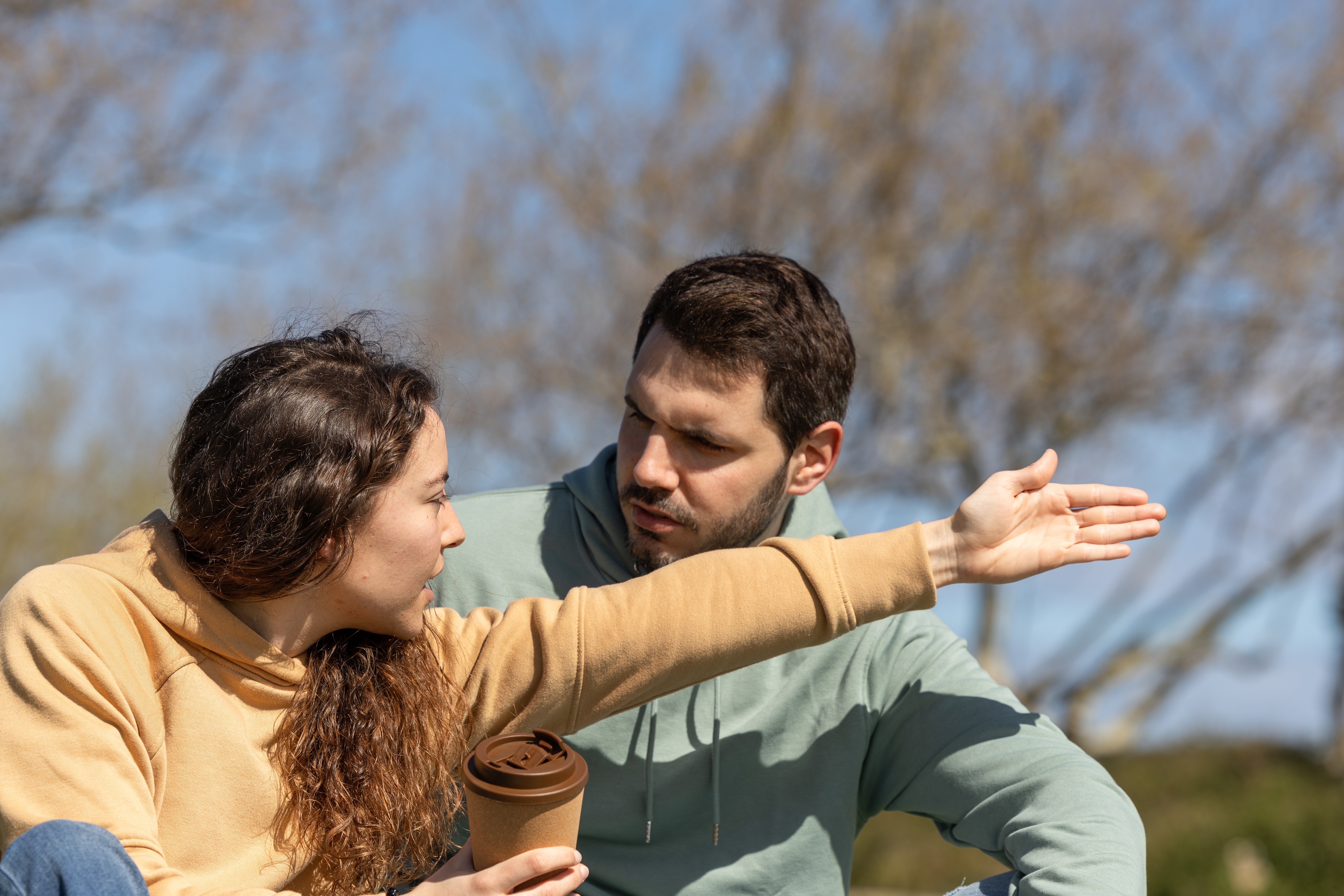 PAMET U GLAVU: Ovo su prvi znaci prevare u vezi koje ljudi najčešće ne primete na vreme