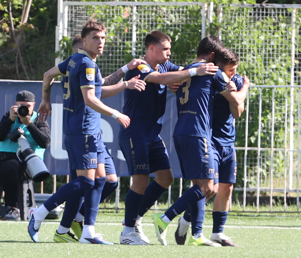 Zarić golom u 92. minutu utišavao navijače Čukaričkog, Radnik "oteo" bod na Banovom brdu