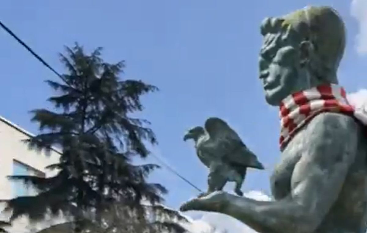 "Pobednik viđen kako ide ka Marakani": Delije "ukrale" simbol Beograda, na originalan način zovu na stadion