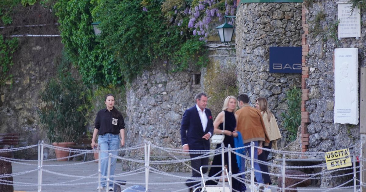 Oni su se krili na jahti sa Melinom i mladoženjom: Napustili je pre njih, evo kako su se spremali za slavlje