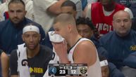 Šok na prvom meču plejofa NBA lige: Nikola Jokić krvari posle udarca Edvardsa