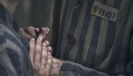 Priča zatvorenika 32407: Kako je tatu majstor iz Aušvica pronašao ljubav na mestu gde je živela smrt