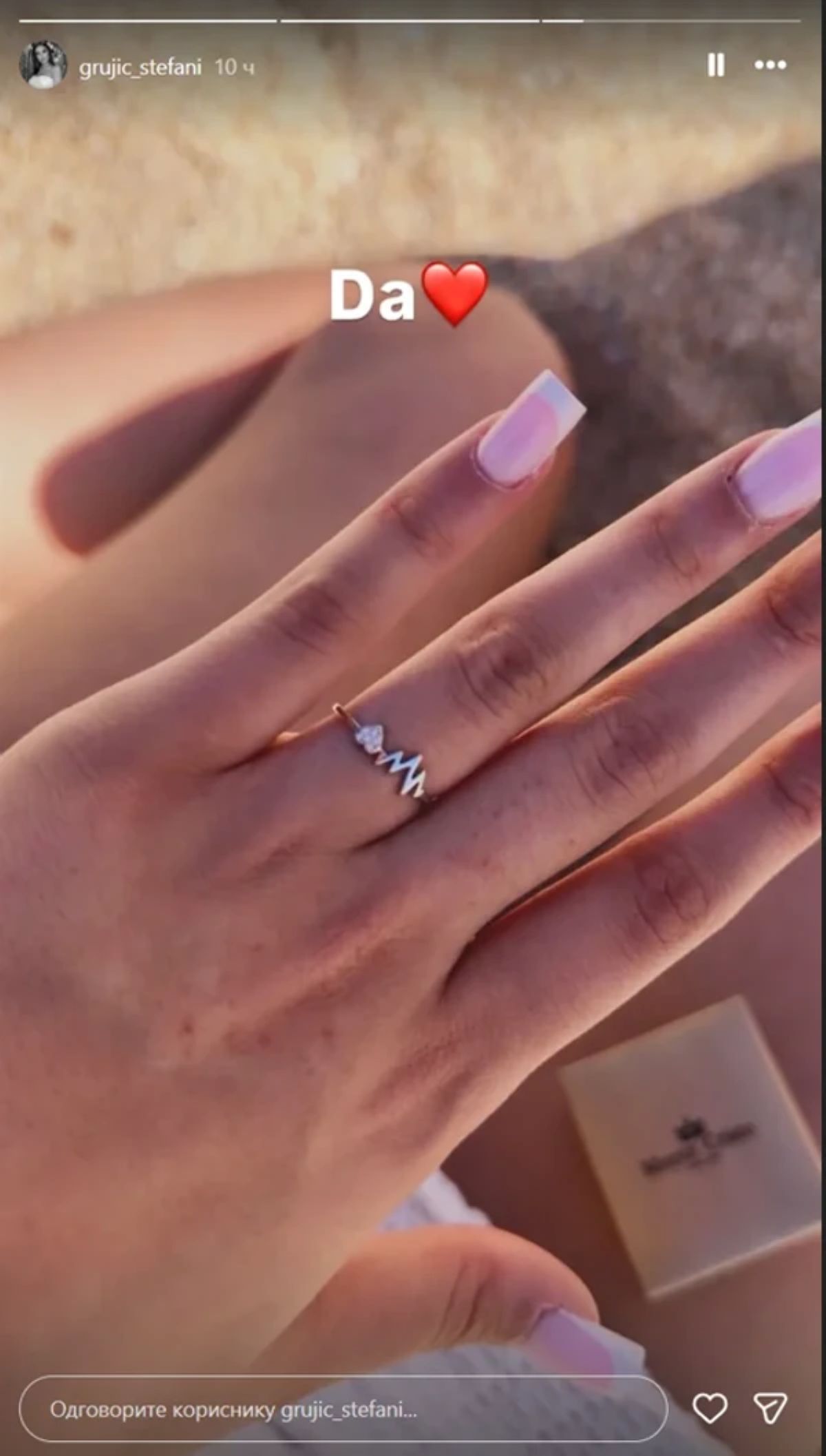 Verila se bivša zadrugarka! Bila u vezi sa ženom, pravila haos u rijalitiju - sada pokazala prsten