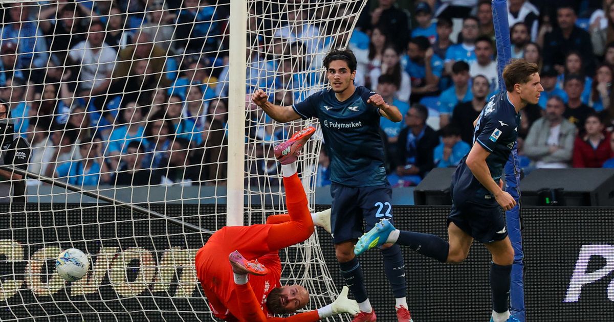 Vanja dva puta vadio loptu iz mreže! Lacio slavio u Napulju, Inter 