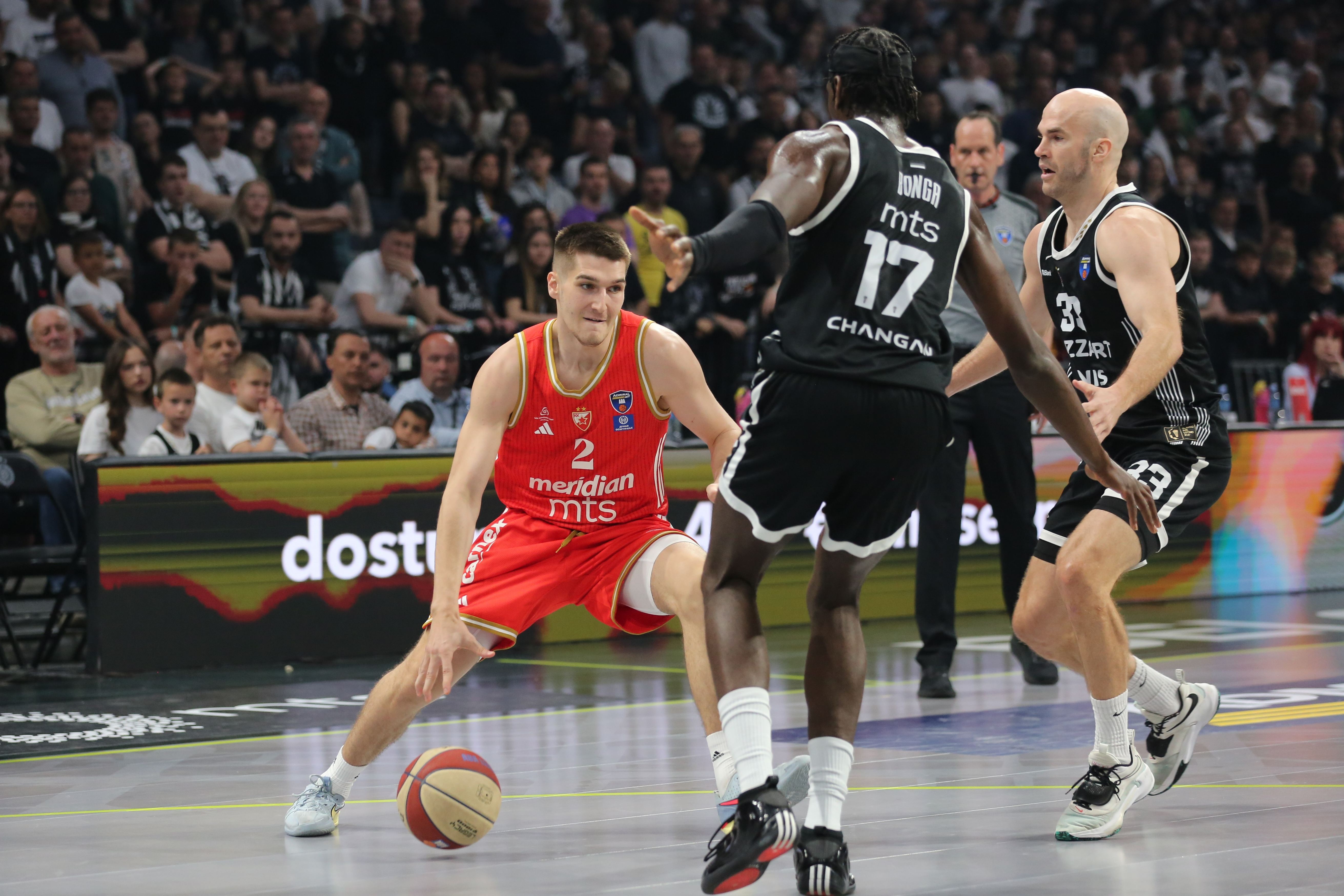 Poznato protiv koga Zvezda igra u plej-ofu ABA lige, pred Partizanom duplo čekanje, derbi već polufinalu