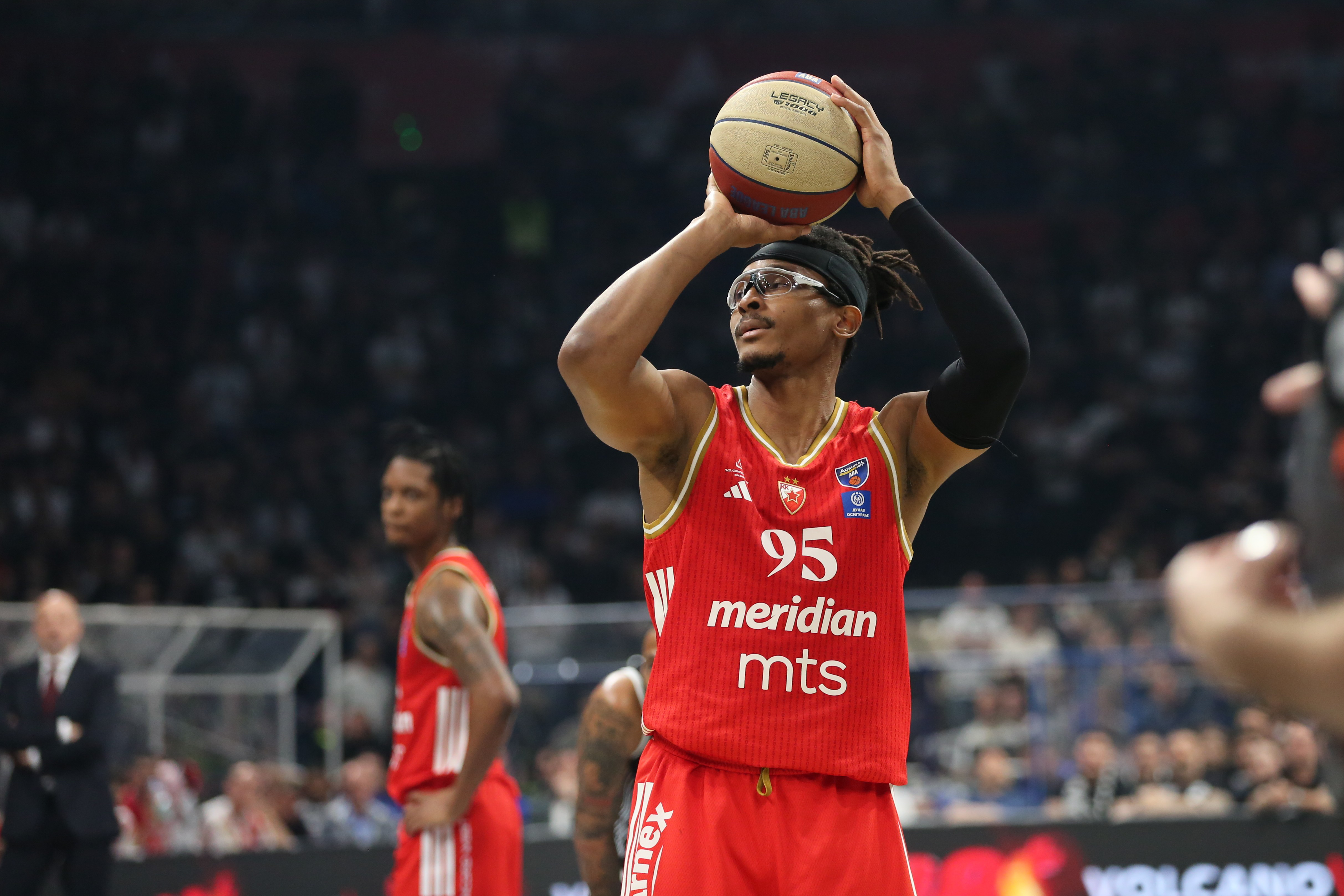 Poznato ko će suditi meč Barselona - Zvezda: Nemac, Francuz i Litvanac dobili osetljiv posao