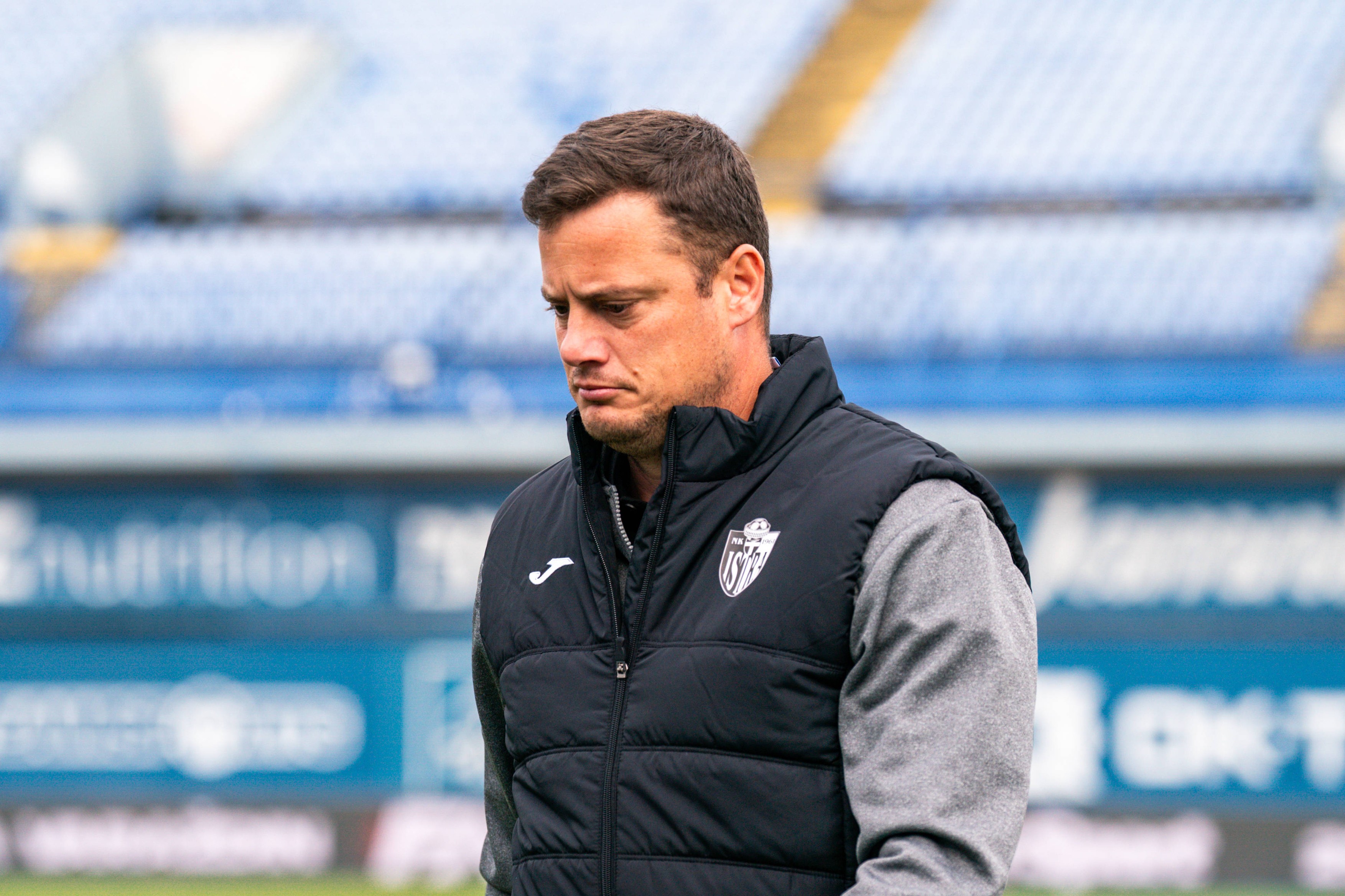 Ode Riera, nije dočekao ni kraj sezone: Veliki peh za Španca, dobio je brz otkaz