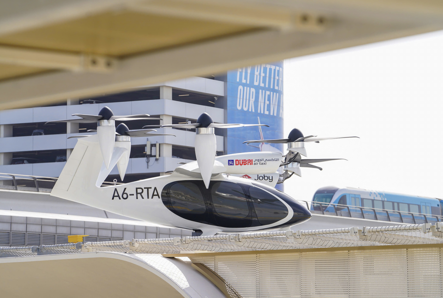 Dubai završio prvu stanicu za električne leteće taksije na svetu: Put od aerodroma do Palme za samo 10 minuta