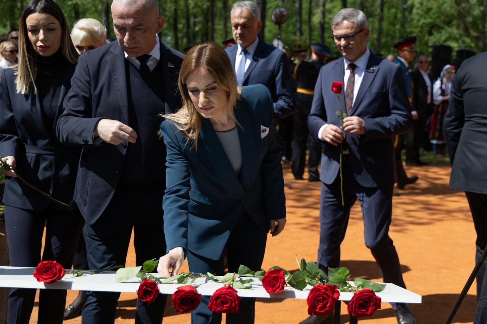 Ministarka Đurđević Stamenkovski odala poštu žrtvama genocida u Jasenovcu: Poslala snažnu poruku
