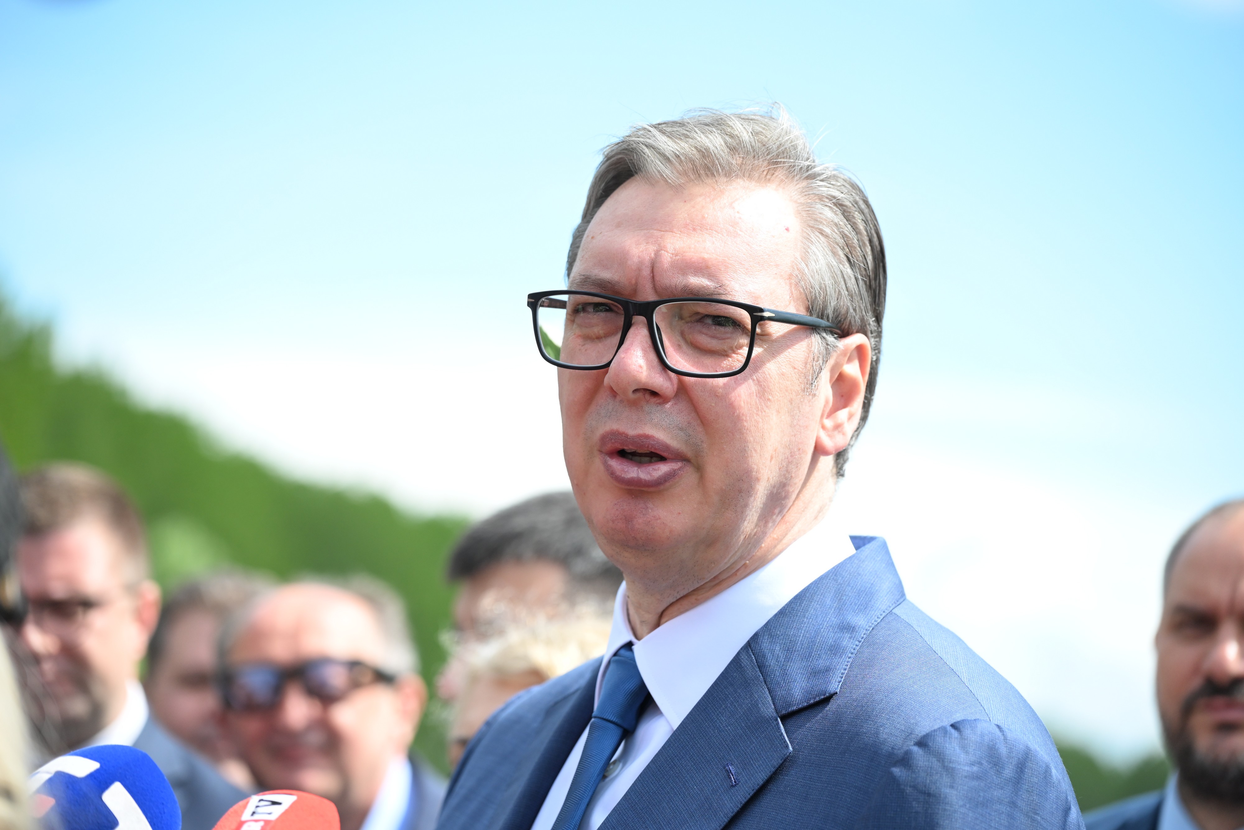 Vučić na otvaranju staklare u Paraćinu: Postavljamo temelje za podizanje dobre kuće