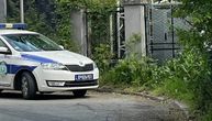 Zaspao za volanom, pa uleteo ljudima u dvorište: Strašan prizor iz okoline Šapca, fotografija ledi krv