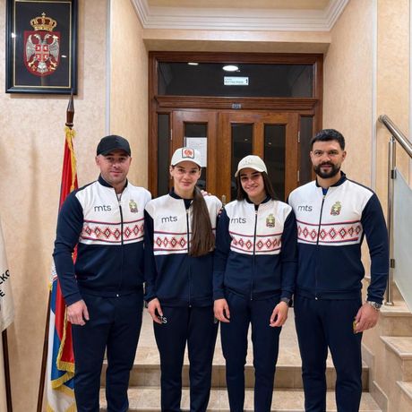 Sara Ćirković i Kristina Kuluhova