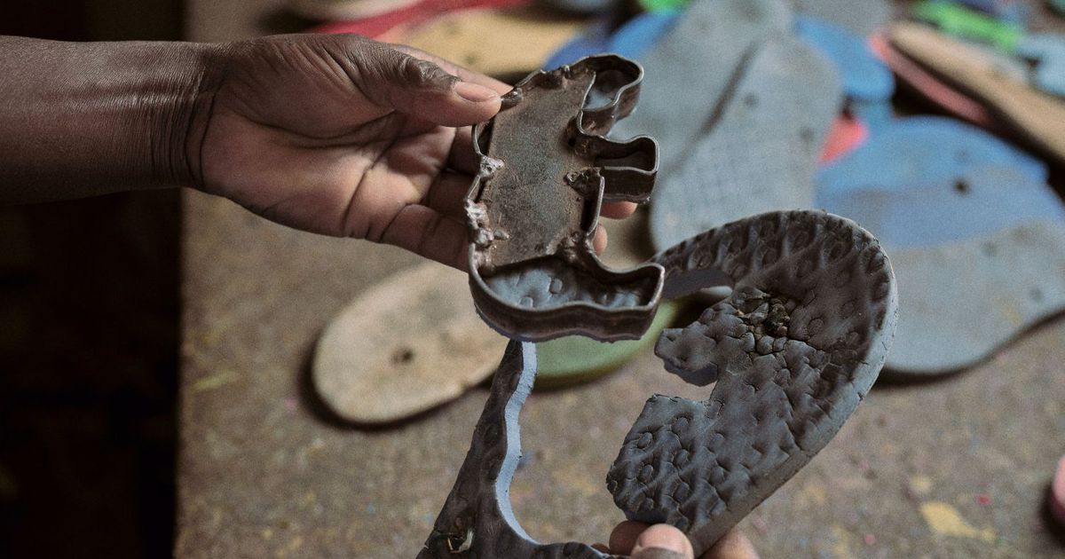 Kako afričke zajednice prave umetnost i svakodnevne predmete od otpada: Izložba u MAU otkriva priče